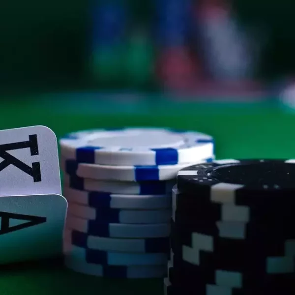 Comment le poker peut-il aider à améliorer l’intuition ?